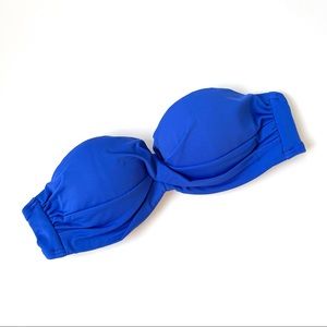NWOT Victoria’s Secret Twist Bandeau Bikini Top 32B Padded w/ Detachable Straps